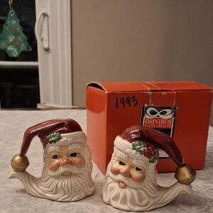 Fitz And Floydd Omnibus Salt And Pepper Shakers